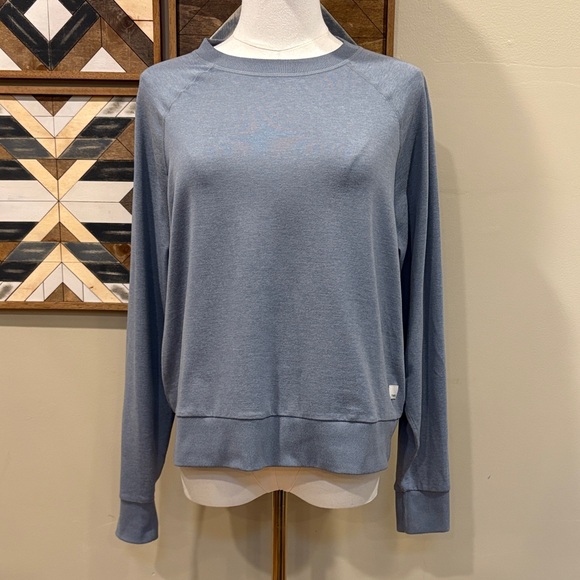 Vuori Long Sleeve Halo Crew Blue Heather Small EUC - Picture 1 of 7
